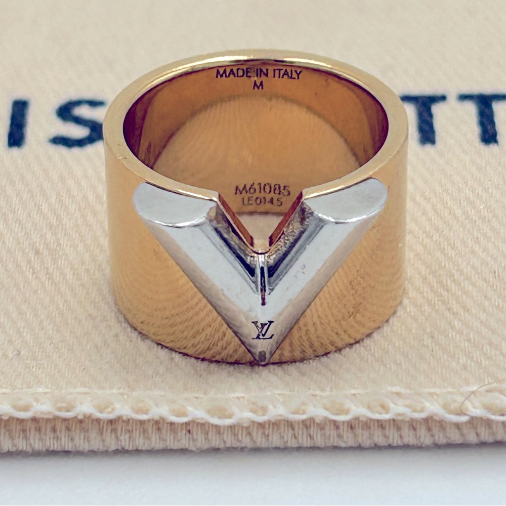 Louis Vuitton Essential V Gold & Silver Ring